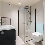 Elegant In Centre 트롬쇠